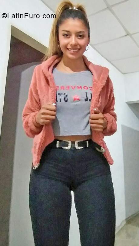 Date this young Argentina girl Sole from Parana AR524