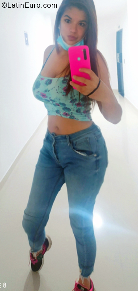 Date this georgeous Colombia girl Yesica from Cali CO28537
