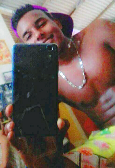 Date this sultry Venezuela man Yojan from Barcelona VE3480