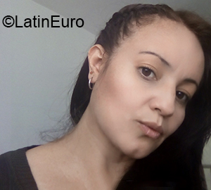 Date this hard body Colombia girl Diana from Bogota CO28573