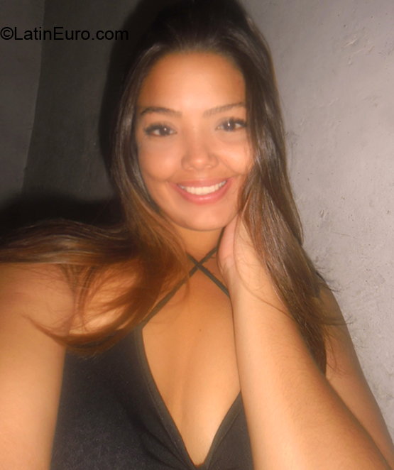 Date this cute Venezuela girl Naty from Caracas VE3496