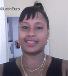 happy Cuba girl Kirenia from Sanriago De Cuba CU727