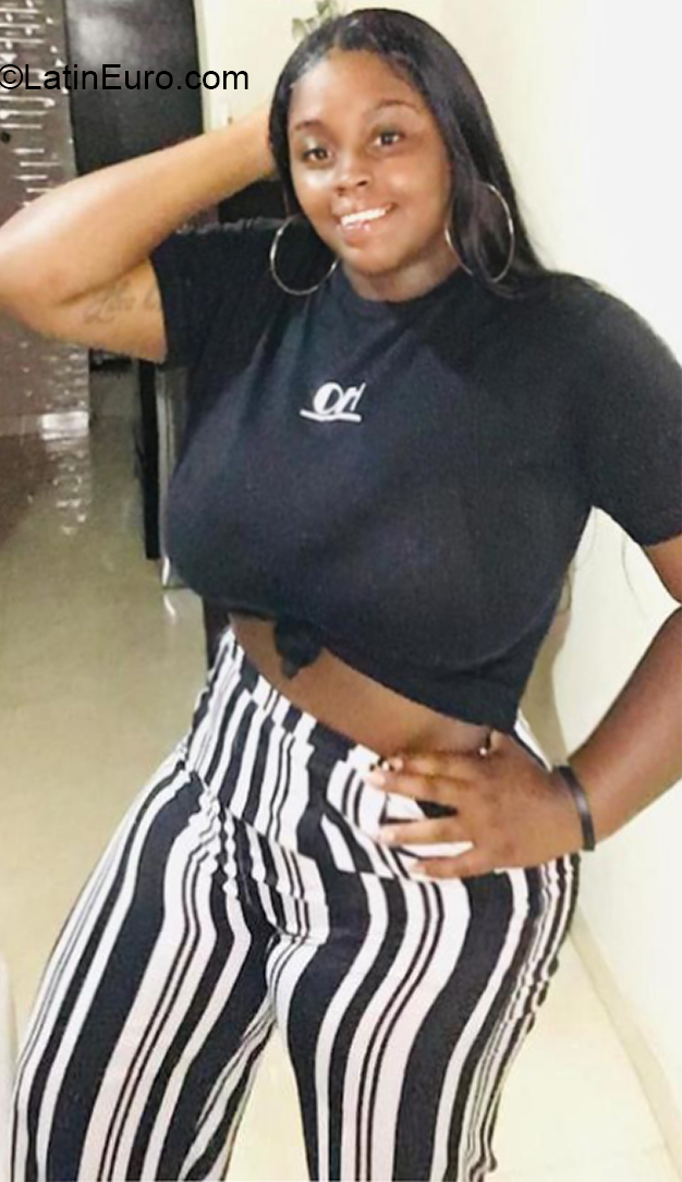 Date this funny Colombia girl Deisy from Cali CO28623