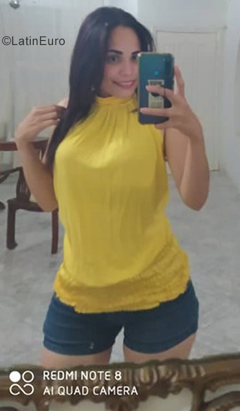 Date this pretty Venezuela girl Yamelys from Cantaura VE3509
