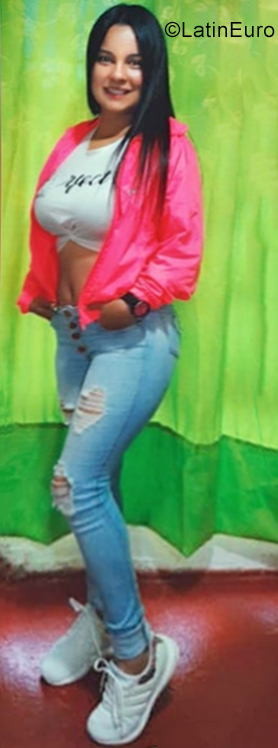 Date this young Colombia girl Stefania from Manizales CO28663
