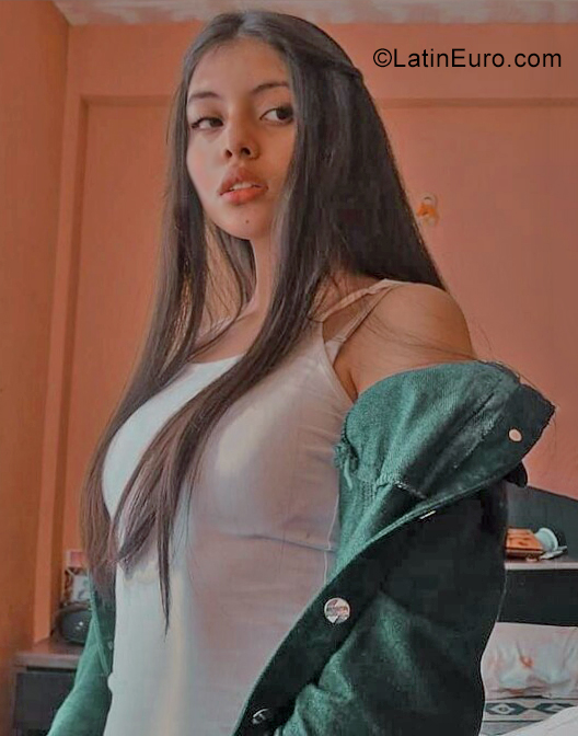 Date this passionate Bolivia girl Luciana from La Paz BO88