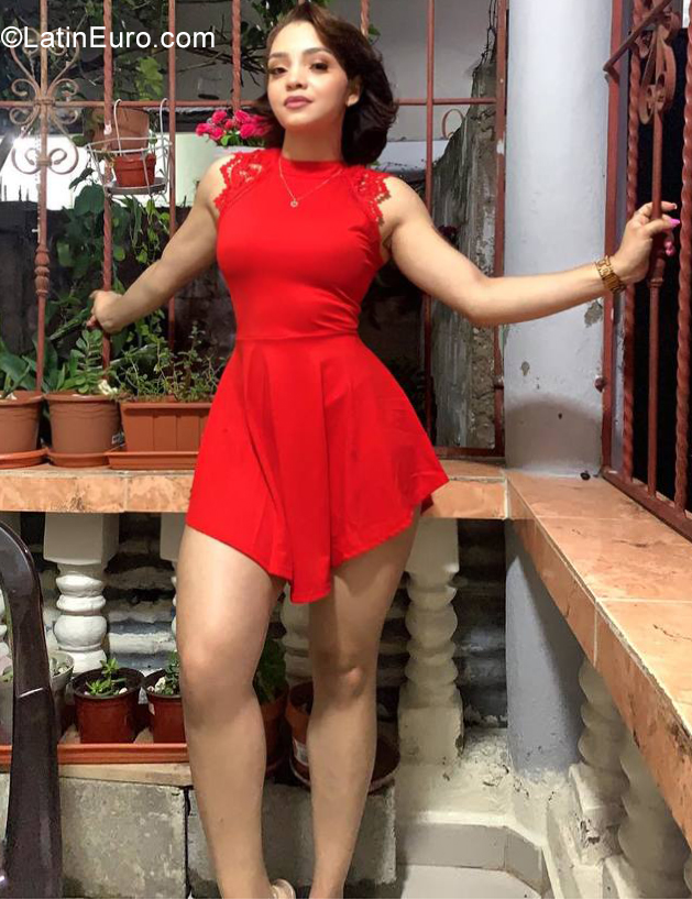 Date this attractive Dominican Republic girl Anael samantha from santiago DO38925