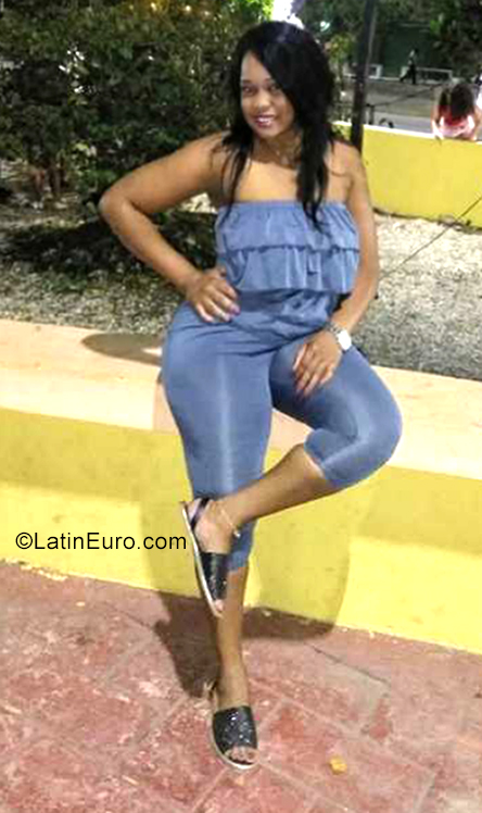 Date this delightful Dominican Republic girl Mari from Punta Cana DO38939
