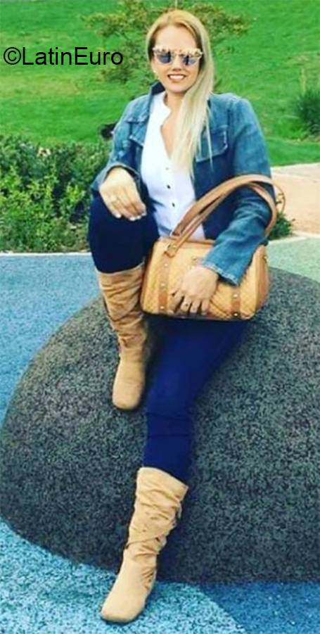 Date this young Colombia girl Mechas from Manizales CO30168