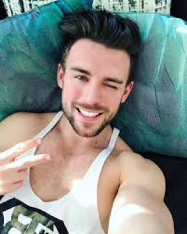 Date this athletic Dominican Republic man MARCOS from Santo Domingo DO39127