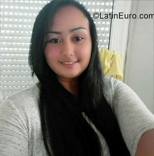 Date this beautiful Colombia girl Estefana from Santa Marta CO29164