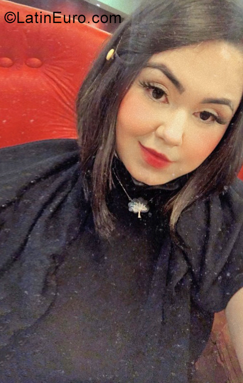 Date this cute Brazil girl Ana from Goiania BR11306