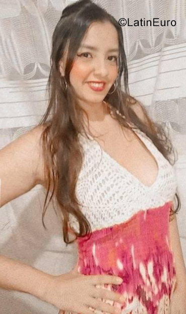 Date this tall Venezuela girl Yolanda from Caracas VE3682