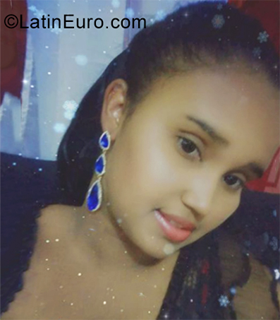 Date this beautiful Dominican Republic girl Estefany from Higuey DO39231
