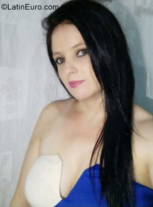 Date this funny Colombia girl Jobana from Bogota CO29307
