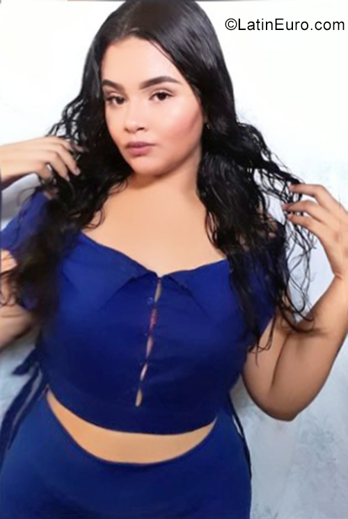 Date this cute Nicaragua girl Mayerling from Leon NI275