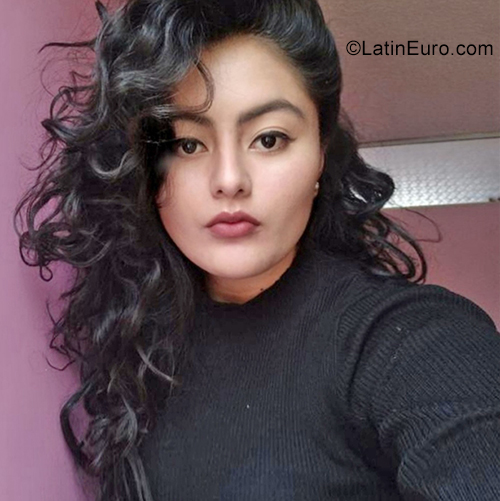 Date this charming Ecuador girl Elizabeth from Quito EC726