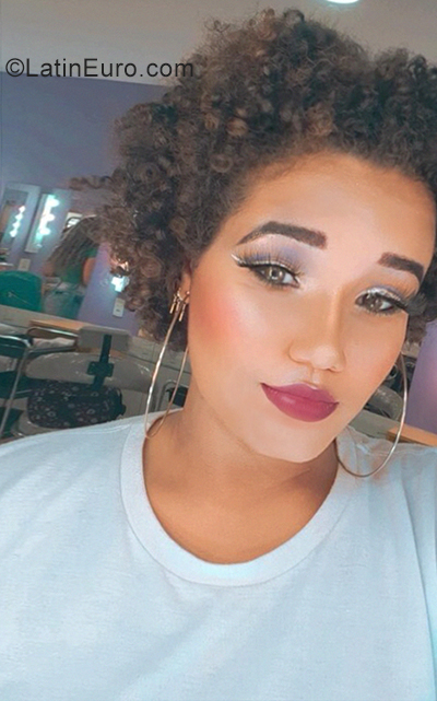 Date this delightful Brazil girl Brenda from Rio de Janeiro BR11328