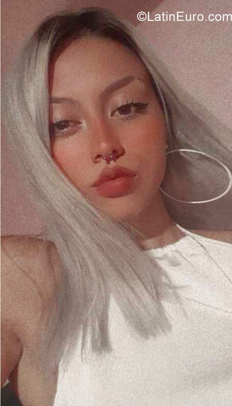 Date this sensual Argentina girl Katherine from Mendoza AR771