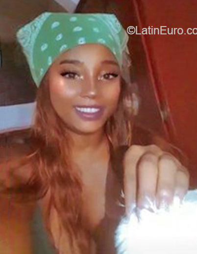 Date this beautiful Colombia girl Alejandra from Cali CO29802