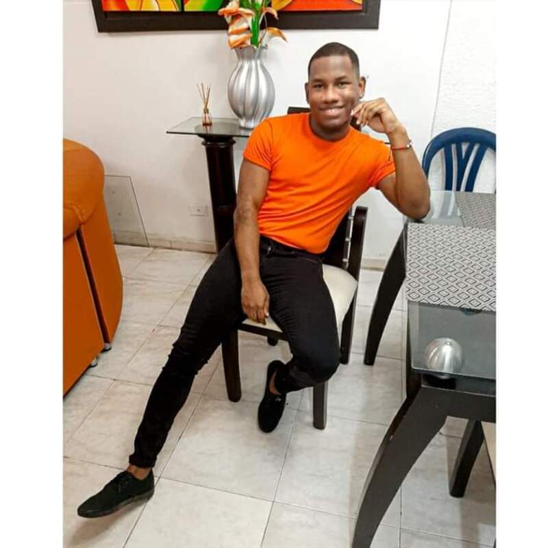 Date this hard body Colombia man Andrs Mauricio from Cali CO29823