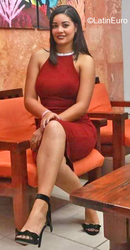 Date this charming Panama girl Lineth from Panama City PA1306