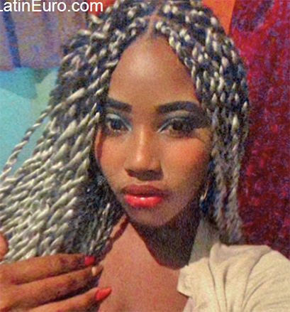 Date this stunning Honduras girl Baby from Roatan HN2927