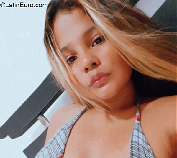 Date this happy Colombia girl Brenda from Cartagena CO29985
