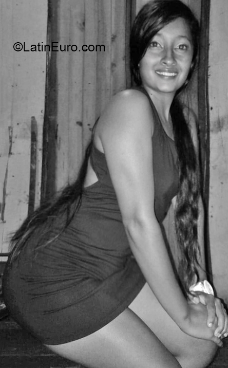 Date this gorgeous Colombia girl Maria Camila from Pereira CO29988