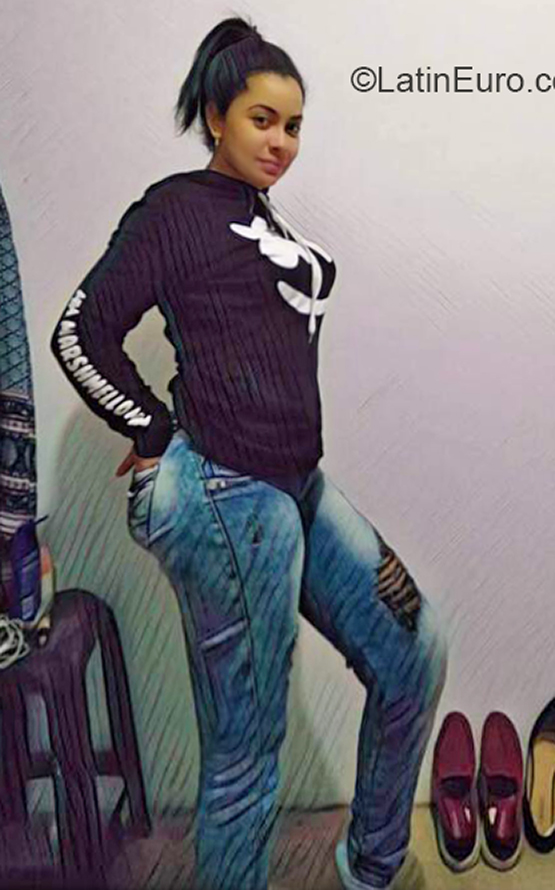 Date this tall Peru girl Sophi from Lima VE3898