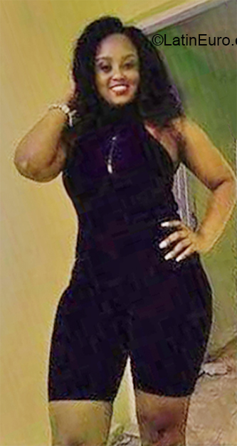 Date this exotic Dominican Republic girl Karen from San Pedro De Macoris DO39735