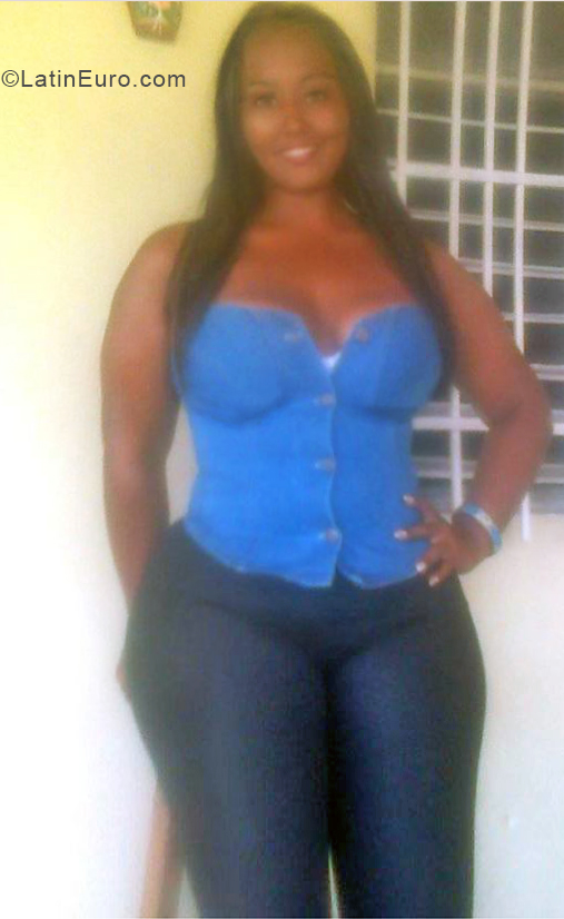 Date this sensual Venezuela girl Elianny from Caracas VE3925