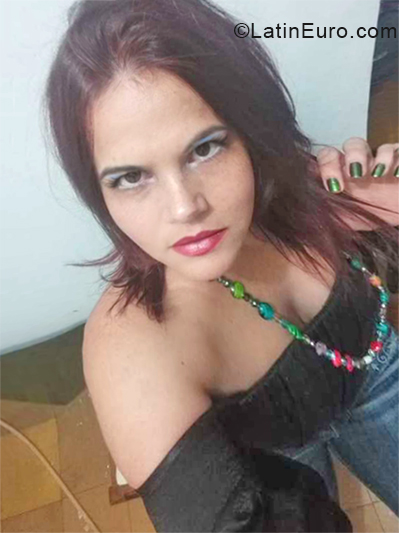 Date this sensual Colombia girl Blanca from Medellin CO30149
