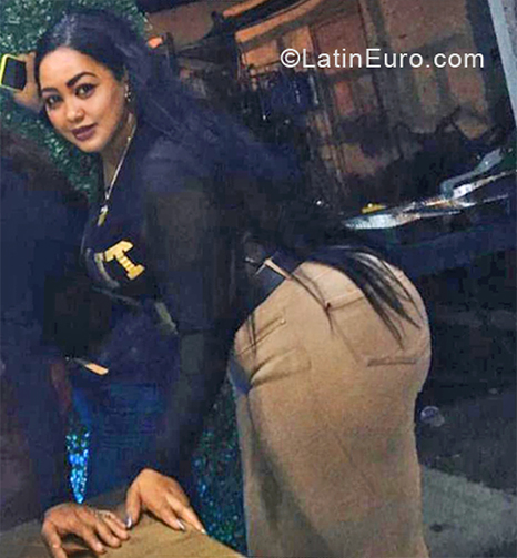 Date this beautiful Dominican Republic girl Gimelody from Santo Domingo DO39817