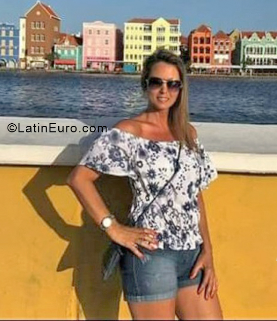 Date this passionate Colombia girl Patricia from Cali CO30210