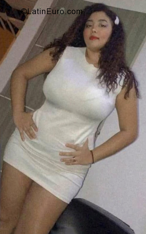 Date this nice looking Colombia girl Laura from Bogotá CO31049