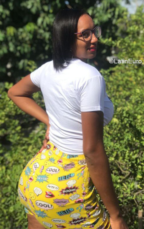 Date this cute Dominican Republic girl Yanely from Santiago De Los Caballeros DO39848
