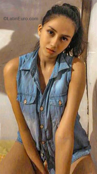 Date this georgeous Peru girl Brice from Iquitos PE1884