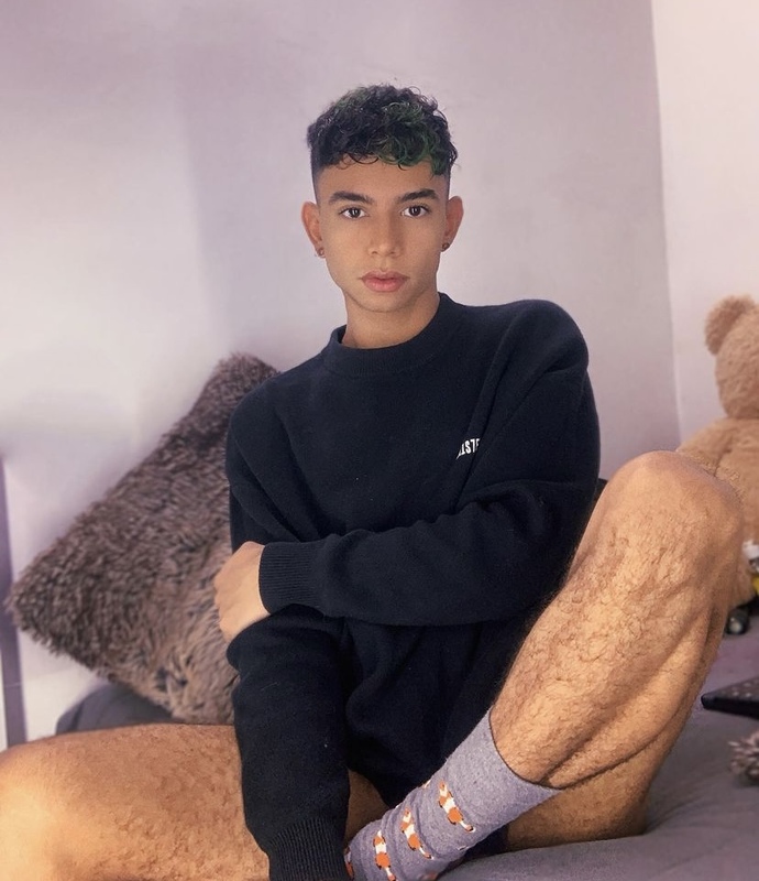 Date this tall Colombia man Sebastin from Cali CO30415