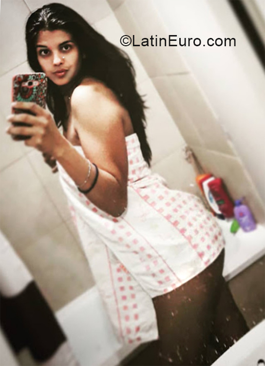 Date this pretty Chile girl Sahara from Concepcion CL276