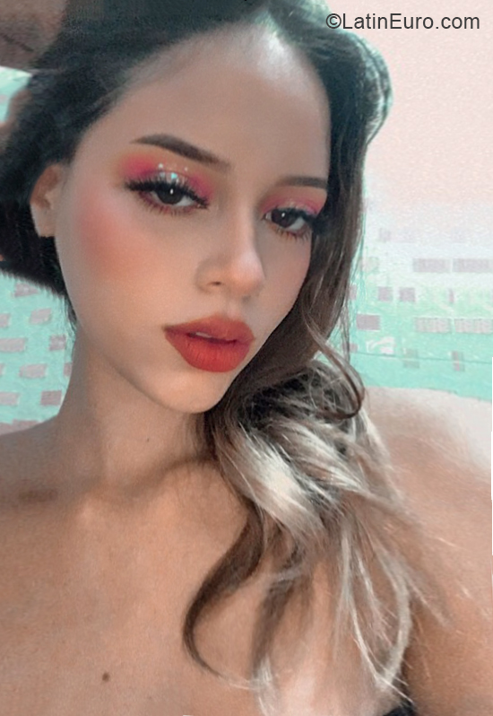 Date this young Colombia girl Alejandra from Santa Marta CO30431