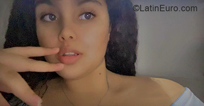 Date this nice looking Peru girl Fabiola from Lima PE1896