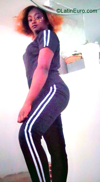 Date this fun Colombia girl Camila from Bogota CO30451