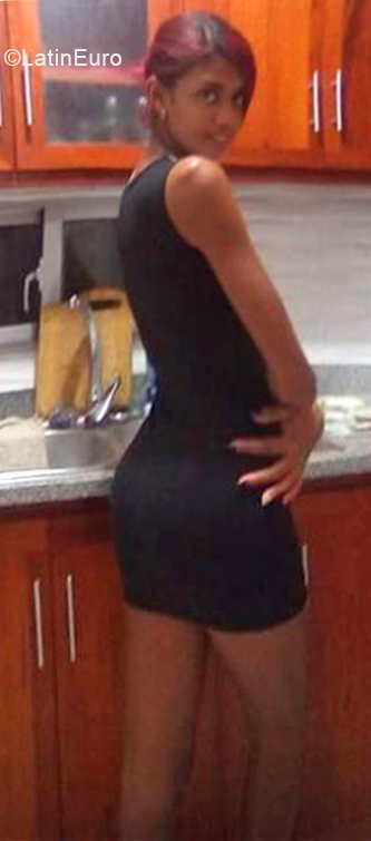 Date this good-looking Dominican Republic girl Ana from Santo Domingo DO39972