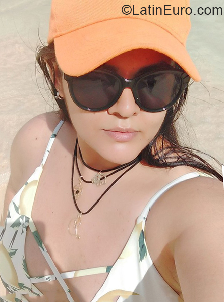 Date this georgeous Venezuela girl Ivana from Maracay VE3991