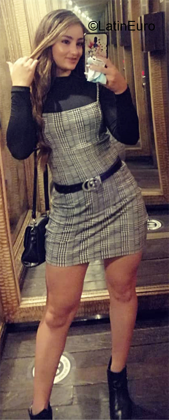 Date this stunning Colombia girl Sofia from Medellin CO30567