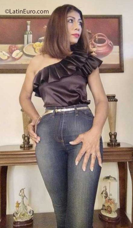 Date this funny Dominican Republic girl Ramona from Santo Domingo DO40023