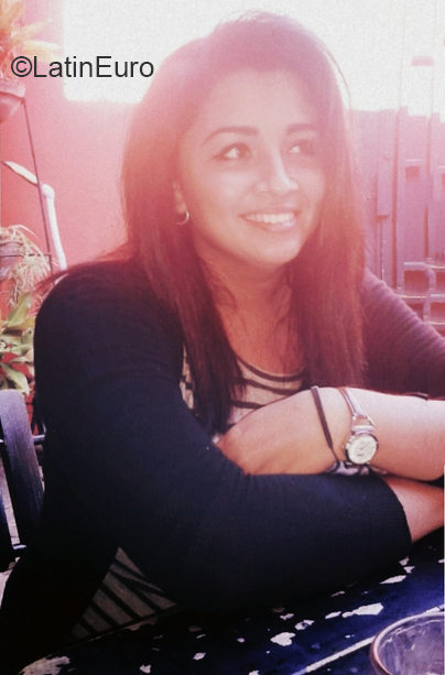 Date this happy Nicaragua girl Anyoleth from Managua NI289