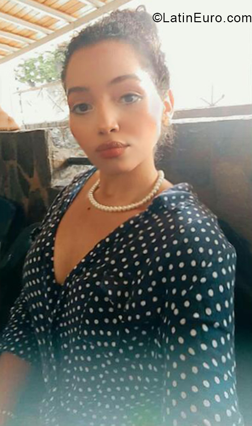 Date this gorgeous Italy man Pdodjfjfoeoe from Rome VE4108