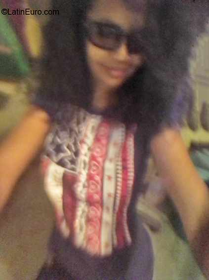 Date this exotic Dominican Republic girl Karina from La Romana DO40087